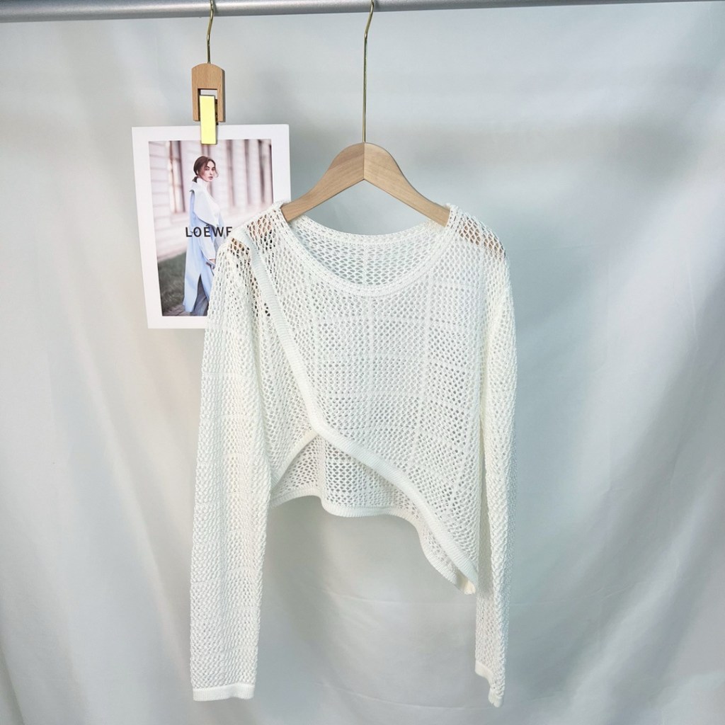 (image for) Cropped open-knit sweater with asymmetric hem