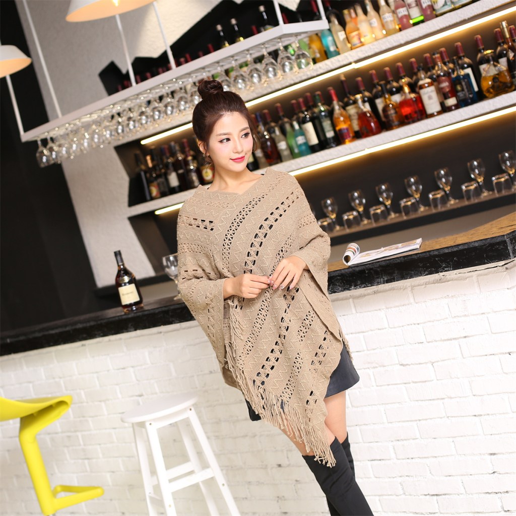 (image for) Openwork Knit Poncho with Fringe