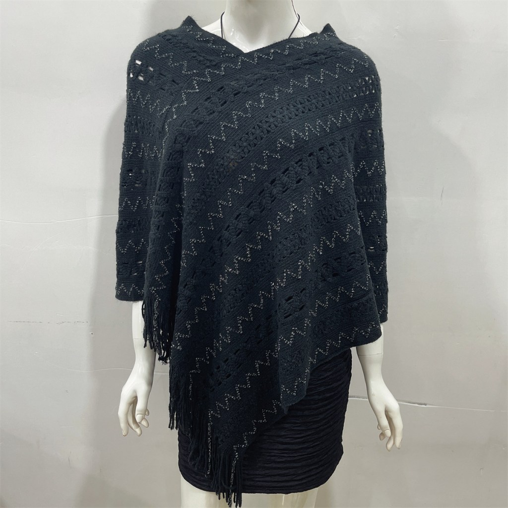 (image for) Openwork Knit Poncho with Fringe